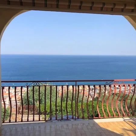 Con Terrazza Vista Mare Apartment Letojanni